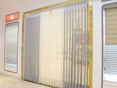 Adjustable Flexible Vertical Blinds Curtains Light Transmitting For Hotels