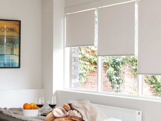 White Color Blackout Roller Window Blinds Waterproof For Kitchen 1.8M Width