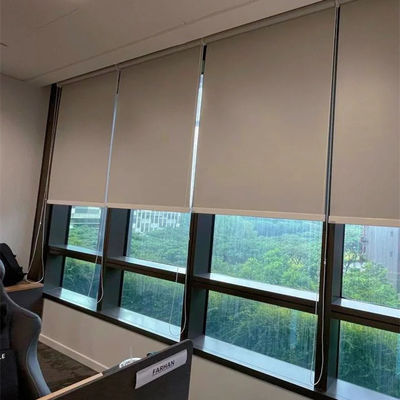 Strong Hardness Roller Blinds Curtains Flame Retardant Fabric 3% Weft Slope Width 2.3m