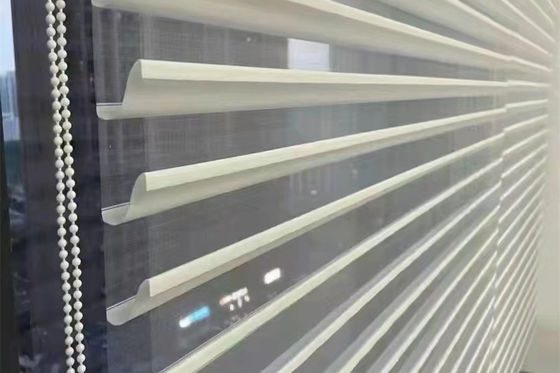 Soft Light Shangri La Electric Motorized Blinds Blackout With Two Layers Yarn