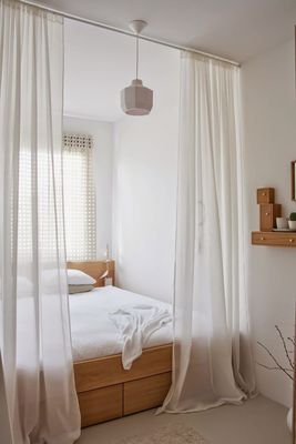 White Snake Shaped Gauze Curtains Transparent And Shading Balconies Bay Windows